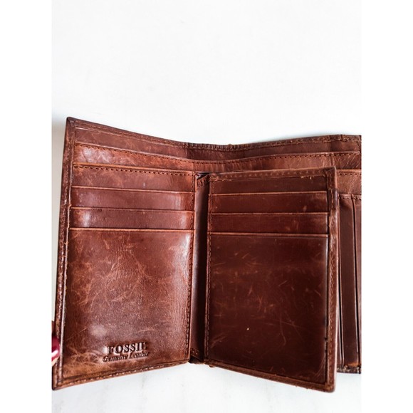 Fossil Brown Leather Wallet - Picture 6 of 8